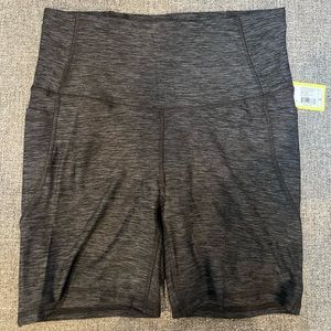 🆕 NWT all in motion Biker Shorts